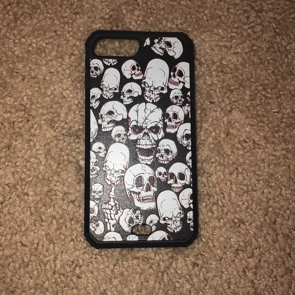 black skull phone case. 7+, 8+ only